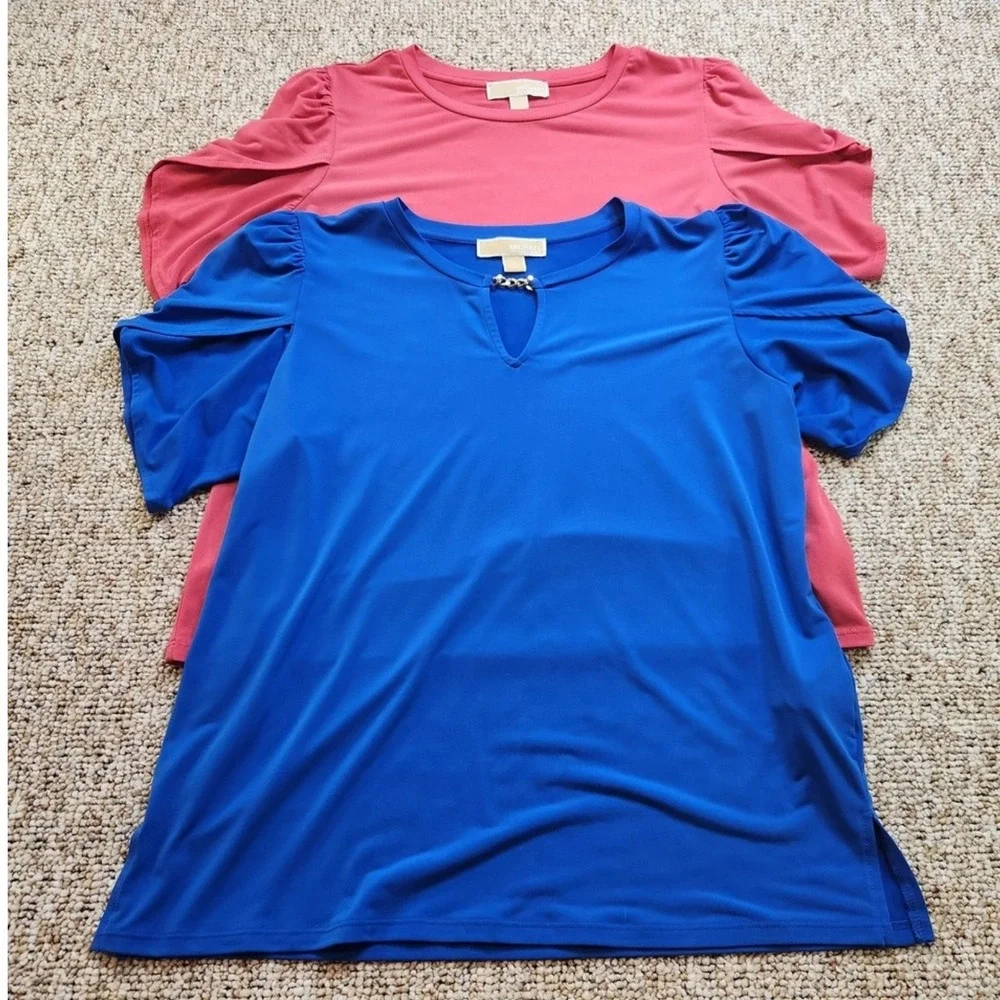 MICHAEL KORS Bundle Blue Chain V-Neck Red Crew Neck‎ Petal Sleeves Size L